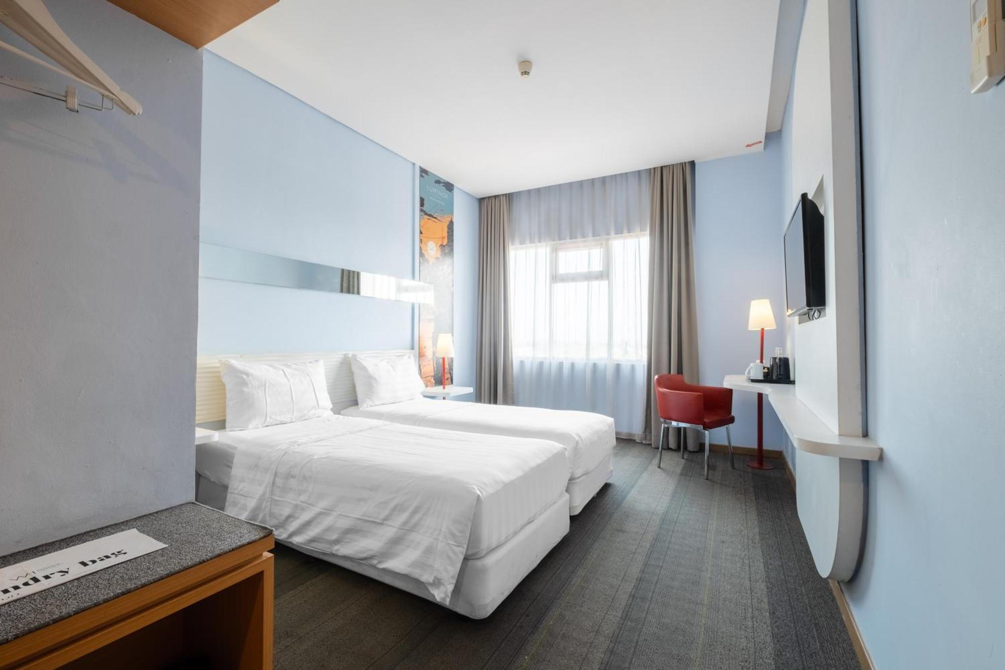 Luminor Hotel Metro Indah - Bandung By Wh Cicadas Exterior photo